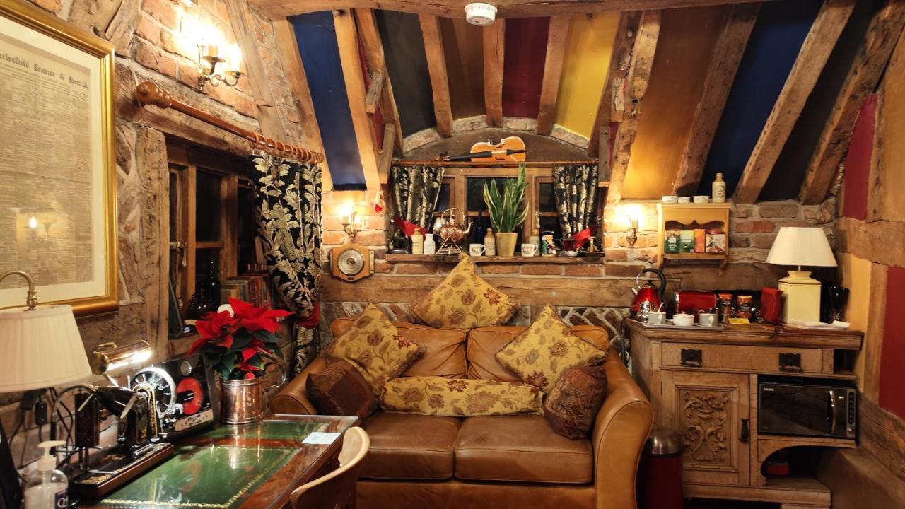 אלדרלי אדג' Wizards Thatch Luxury Suites מראה חיצוני תמונה